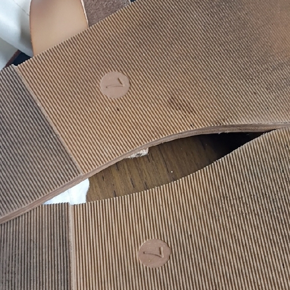 Universal Thread Neutral Tan Leather Double-Band Slide Sandals - Picture 2 of 5